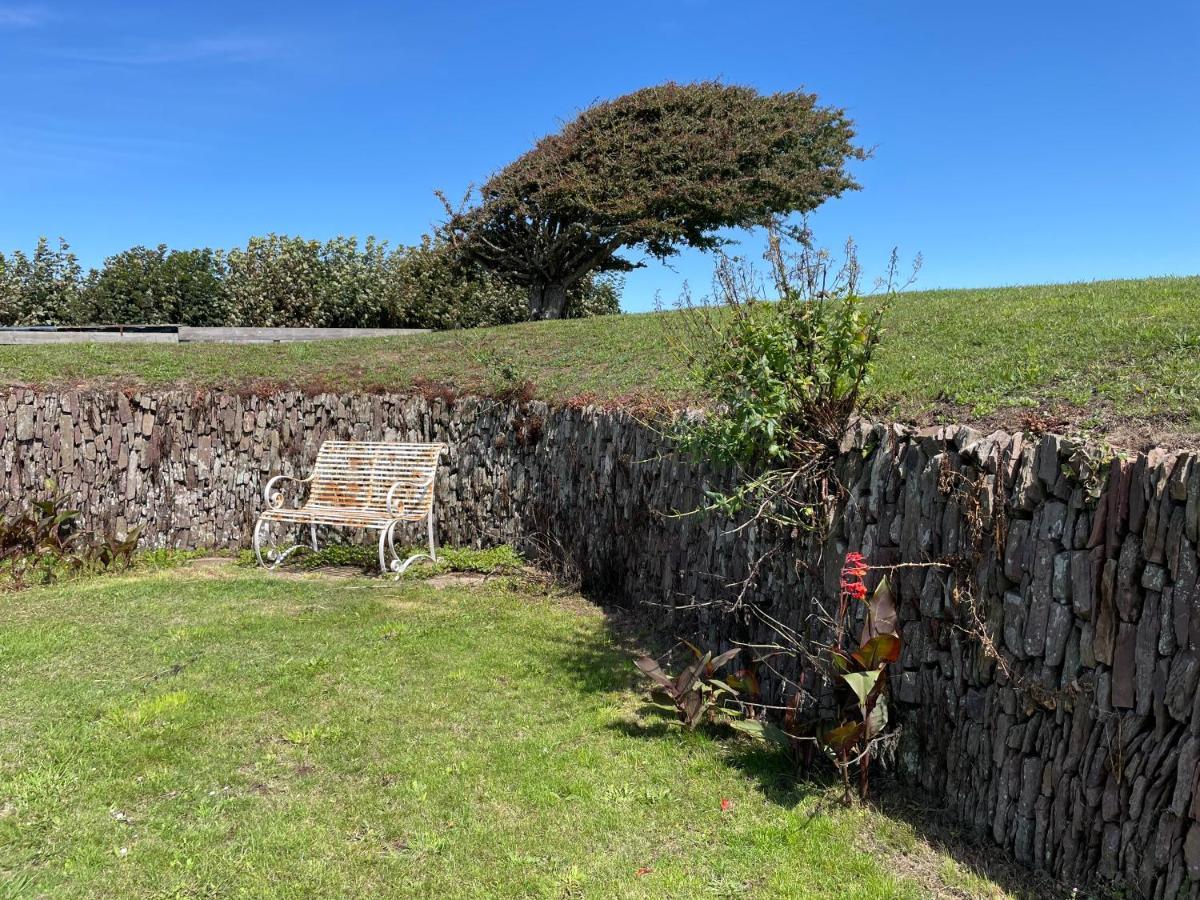 The Downs, Thurlestone, South Devon, Close To Several Beaches Кингсбридж Екстериор снимка